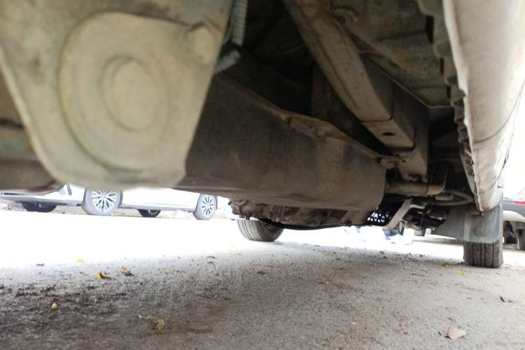 Used Wuling Rongguang 2012 1.5L Extended Standard Version Chassis Rear Right