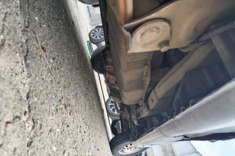 Used Wuling Rongguang 2012 1.5L Extended Basic Version Chassis Rear Right