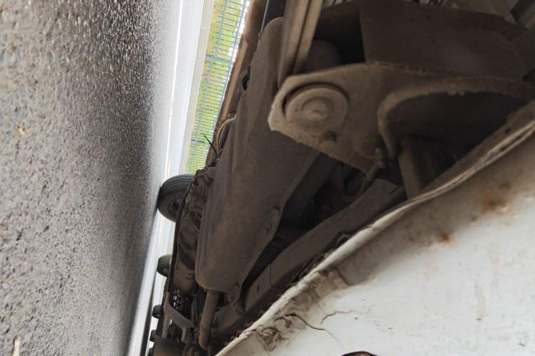 Used Wuling Rongguang 2012 1.5L Extended Basic Version Chassis Rear Right