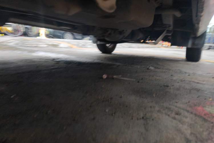 Used Wuling Rongguang 2012 1.2L Extended Basic Version LJY Chassis Rear Right
