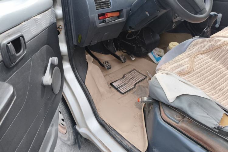 Used Wuling Rongguang 2012 1.2L Extended Basic Version LJY Driver Seat