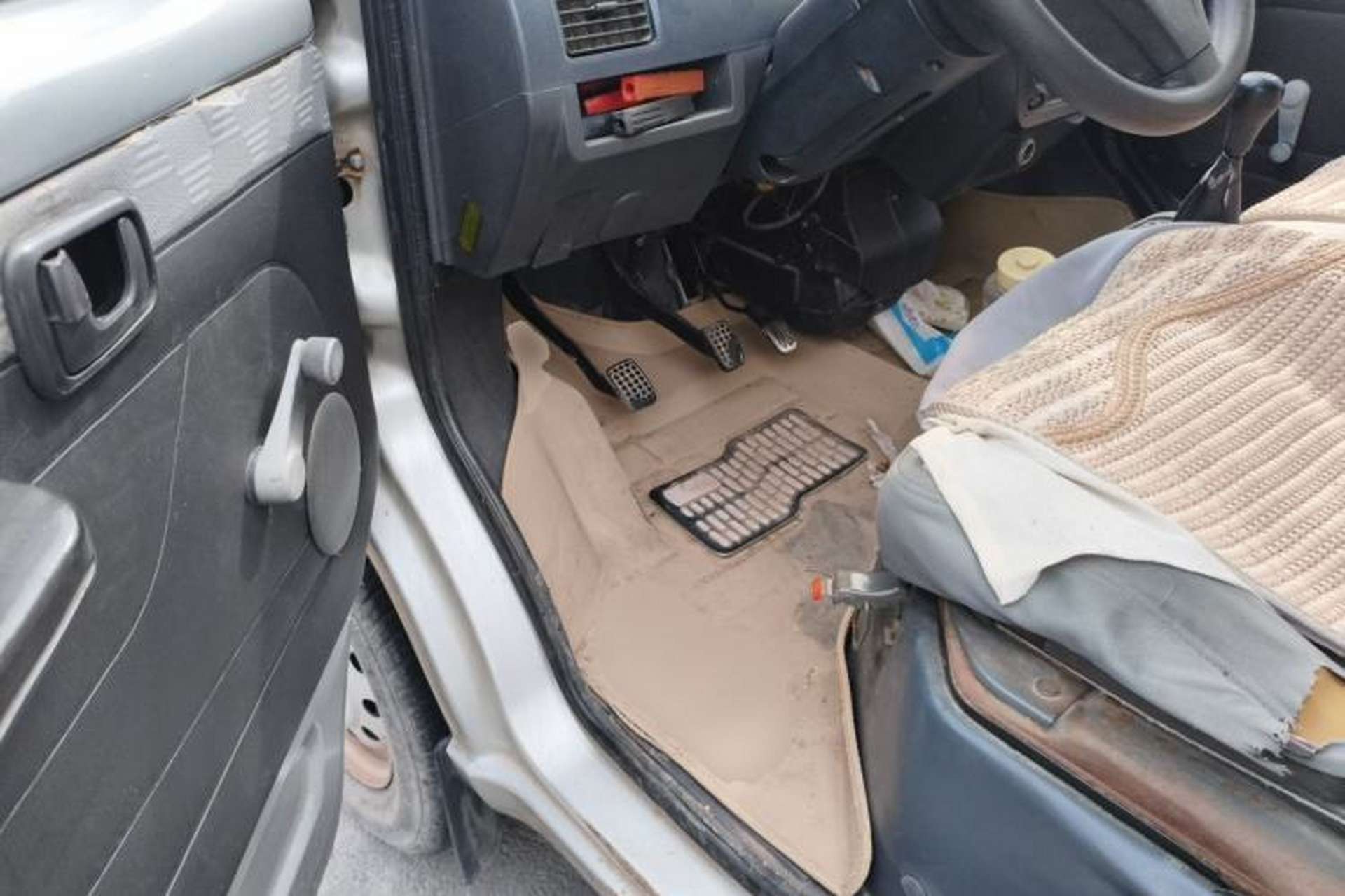 Used Wuling Rongguang 2012 1.2L Extended Basic Version LJY Driver Seat
