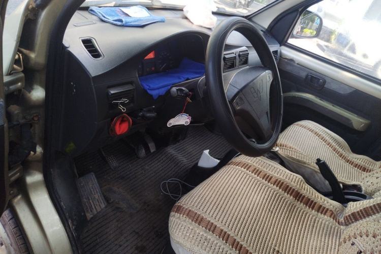 Used Wuling Rongguang 2012 1.5L Extended Basic Version Driver Seat