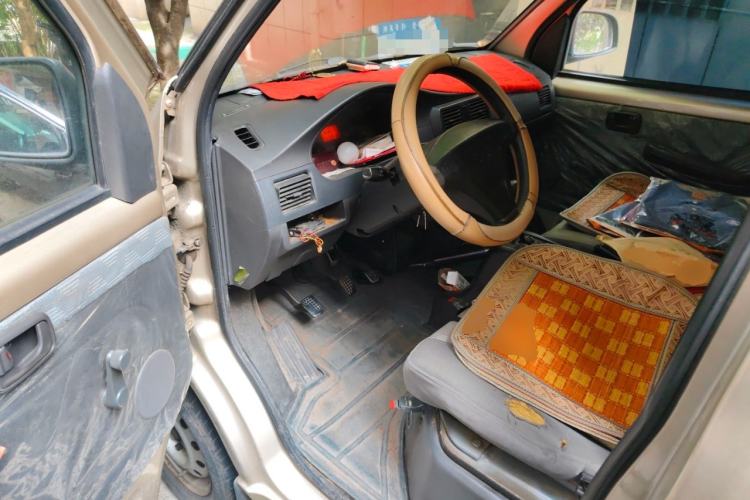 Used Wuling Rongguang 2012 1.2L Extended Basic Version LJY Driver Seat