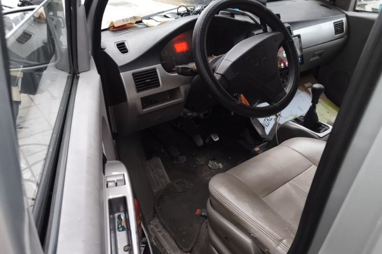 Used Wuling Rongguang 2012 1.2L Extended Standard Version LJY Driver Seat