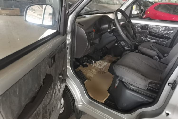 Used Wuling Rongguang 2012 1.5L Extended Basic Version Driver Seat