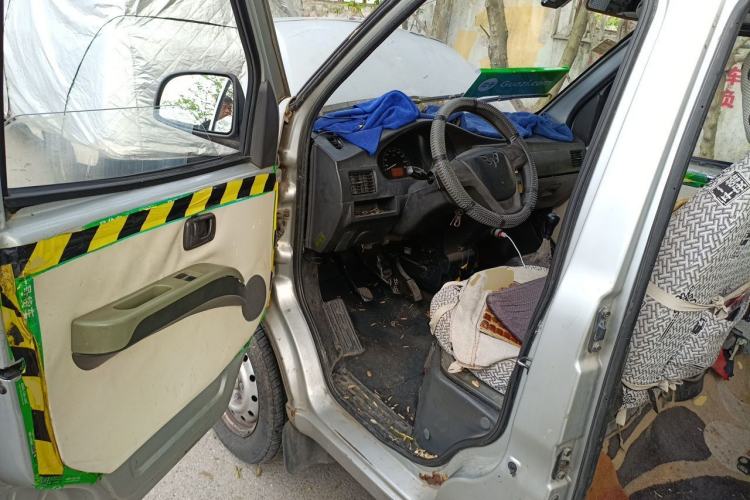 Used Wuling Rongguang 2012 1.5L Extended Standard Version Driver Seat