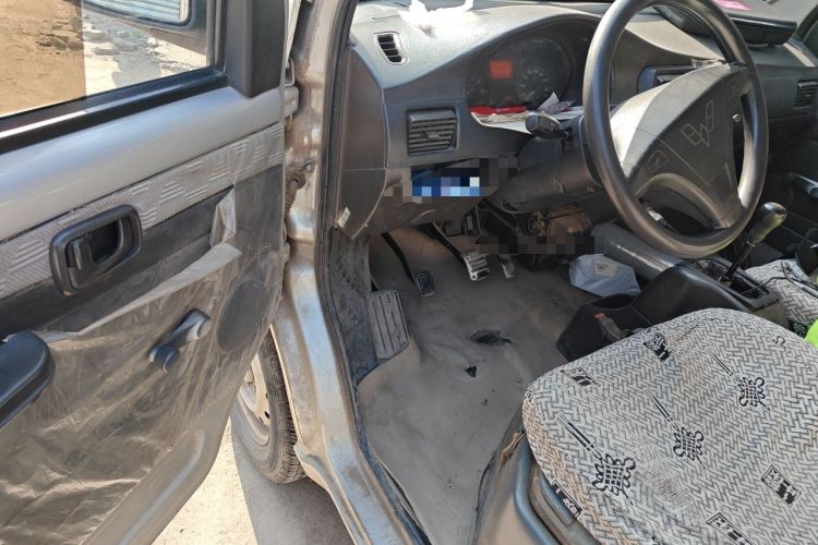 Used Wuling Rongguang 2012 1.2L Extended Basic Version LJY Driver Seat