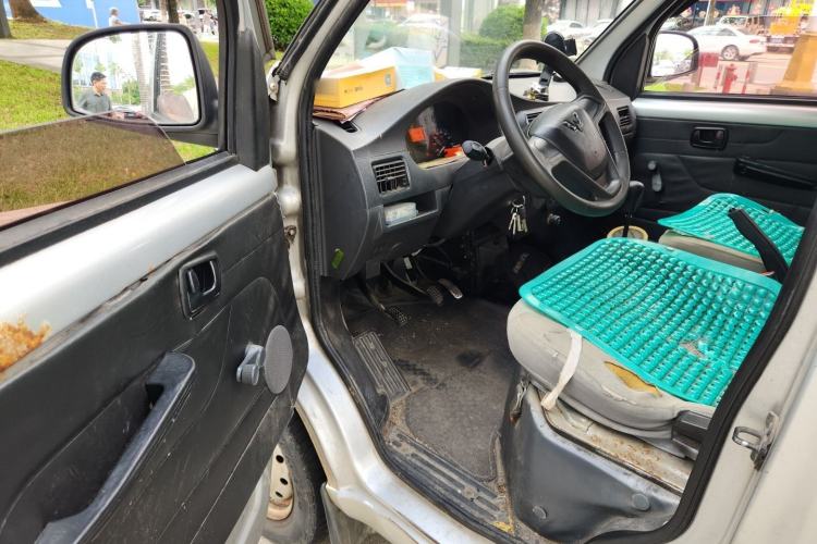 Used Wuling Rongguang 2012 1.2L Extended Basic Version LJY Driver Seat