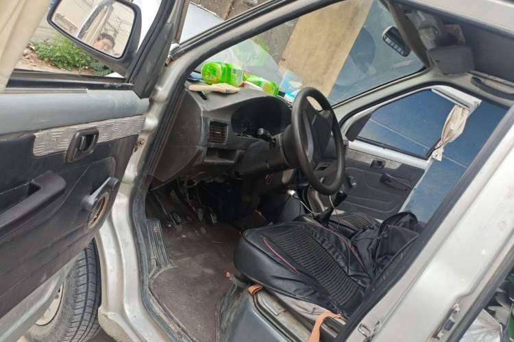 Used Wuling Rongguang 2012 1.2L Extended Basic Version LJY Driver Seat