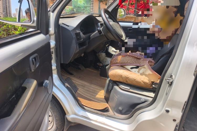 Used Wuling Rongguang 2012 1.5L Extended Basic Version Driver Seat