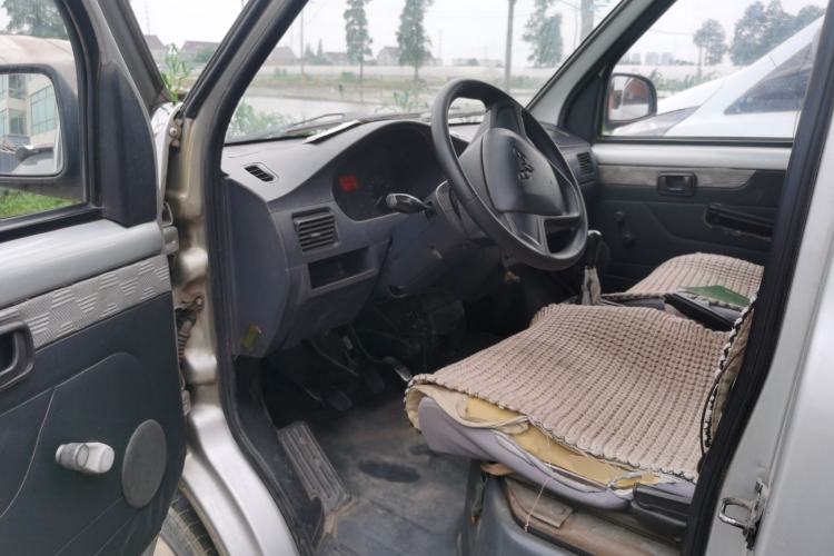 Used Wuling Rongguang 2012 1.2L Extended Basic Version LJY Driver Seat