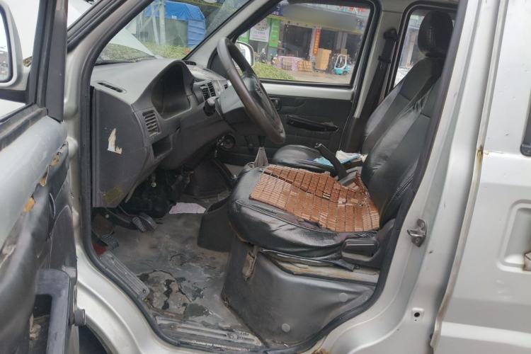 Used Wuling Rongguang 2012 1.2L Extended Basic Version LJY Driver Seat