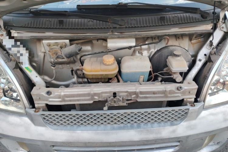 Used Wuling Rongguang 2012 1.2L Extended Standard Version LJY Engine Bay