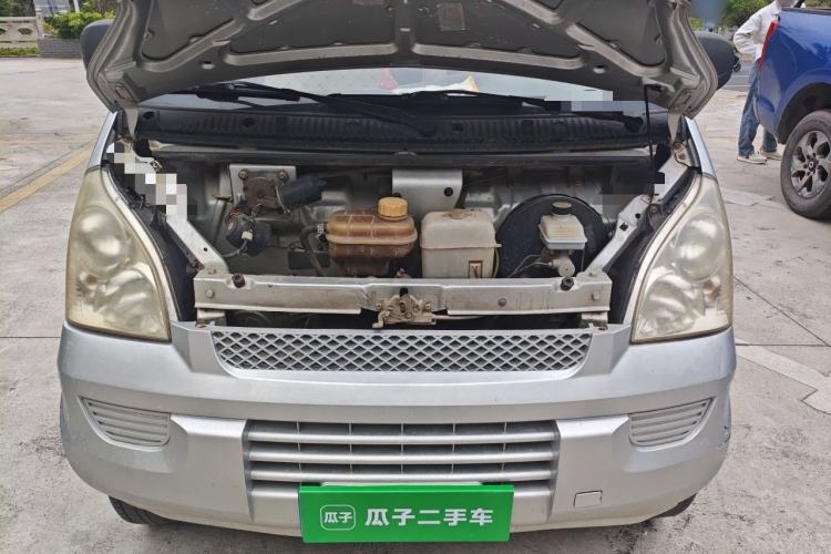 Used Wuling Rongguang 2012 1.2L Extended Basic Version LJY Engine Bay