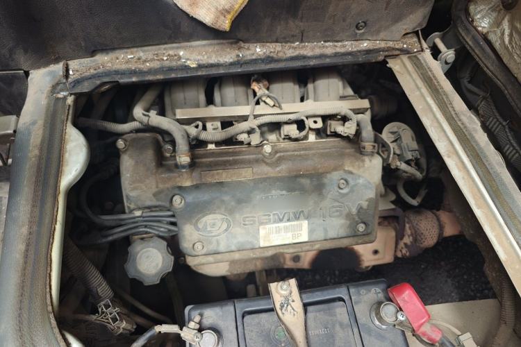Used Wuling Rongguang 2012 1.2L Extended Basic Version LJY Engine Bay Left