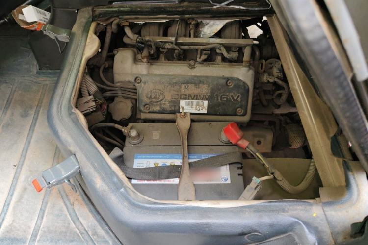 Used Wuling Rongguang 2012 1.2L Extended Basic Version LJY Engine Bay Left