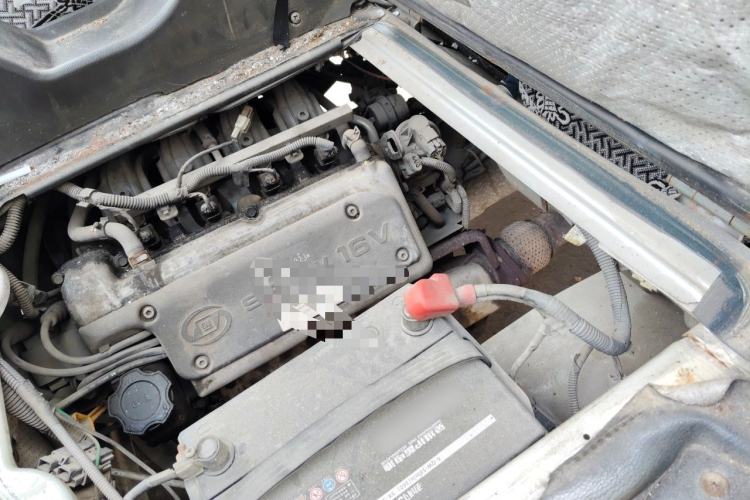 Used Wuling Rongguang 2012 1.2L Extended Basic Version LJY Engine Bay Left