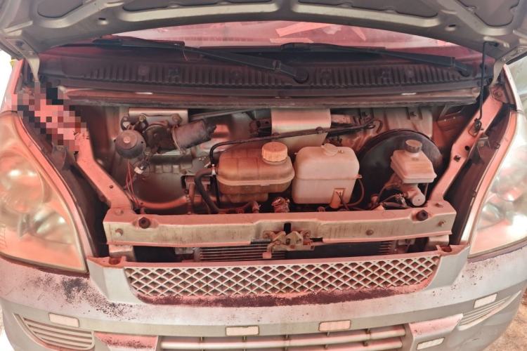 Used Wuling Rongguang 2012 1.2L Extended Basic Version LJY Engine Bay