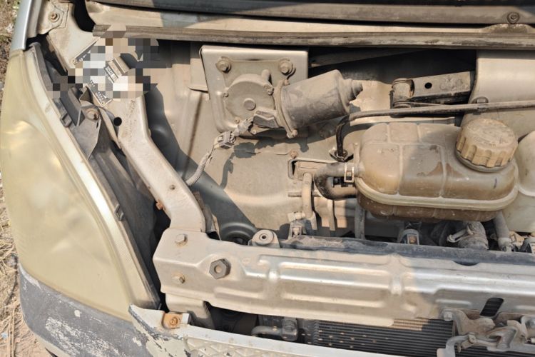 Used Wuling Rongguang 2012 1.2L Extended Basic Version LJY Engine Bay Right