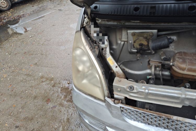 Used Wuling Rongguang 2012 1.5L Extended Basic Version Engine Bay Right