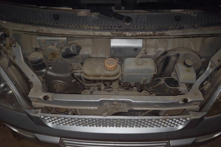 Used Wuling Rongguang 2012 1.2L Extended Basic Version LJY Engine Bay