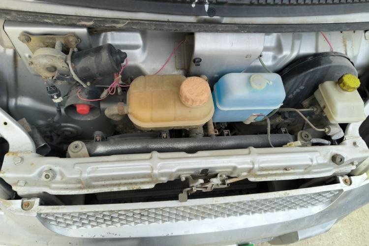 Used Wuling Rongguang 2012 1.2L Extended Basic Version LJY Engine Bay