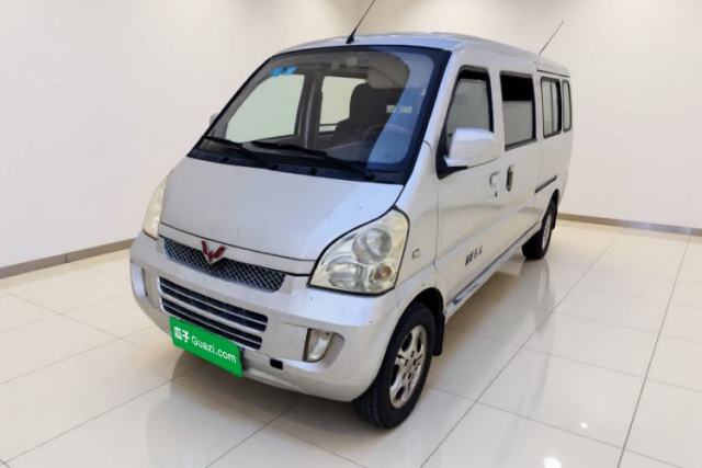 Ojetý Wuling Rongguang 2012 1.2L Extended Standard Version LJY