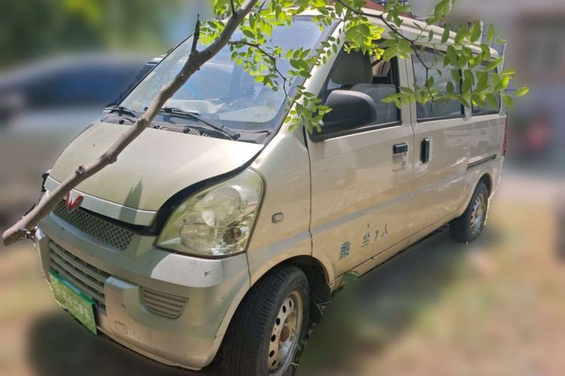 Used Wuling Rongguang 2012 1.2L Extended Basic Version LJY Front Left 45 Deg