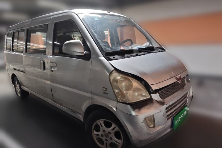 Used Wuling Rongguang 2012 1.5L Extended Standard Version Front Right 45 Deg