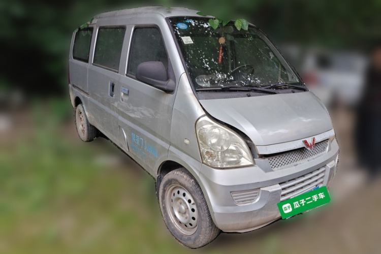 Used Wuling Rongguang 2012 1.2L Extended Basic Version LJY Front Right 45 Deg