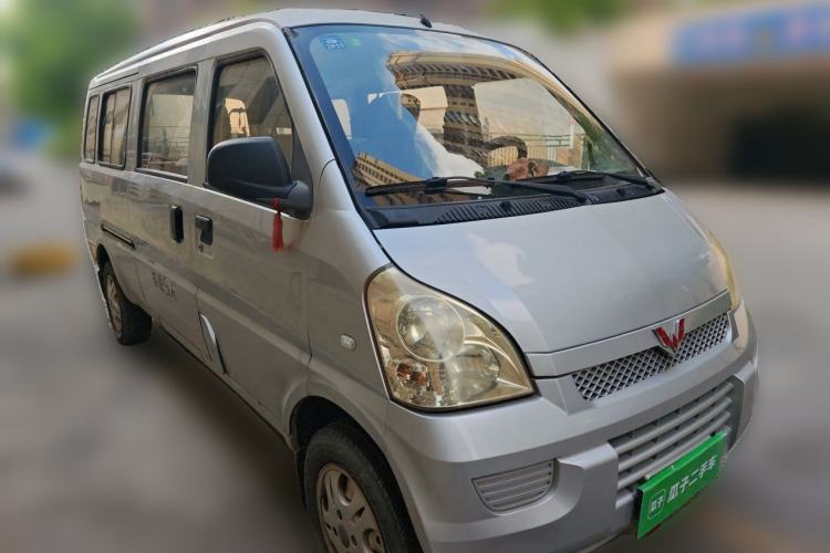 Used Wuling Rongguang 2012 1.2L Extended Basic Version LJY Front Right 45 Deg