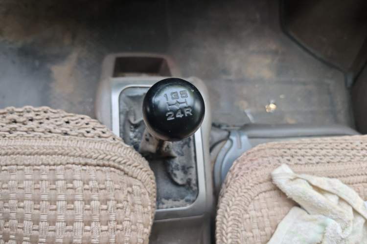 Used Wuling Rongguang 2012 1.5L Extended Standard Version Gear Lever