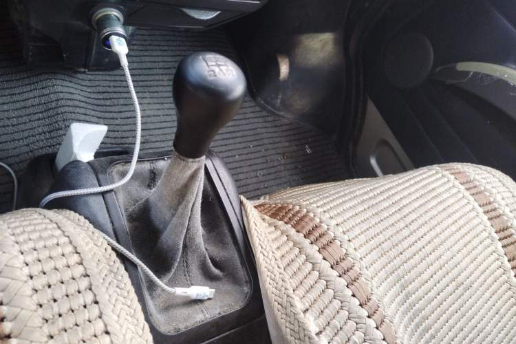 Used Wuling Rongguang 2012 1.5L Extended Basic Version Gear Lever