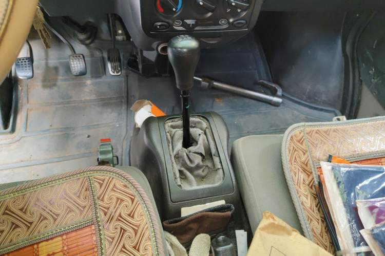 Used Wuling Rongguang 2012 1.2L Extended Basic Version LJY Gear Lever
