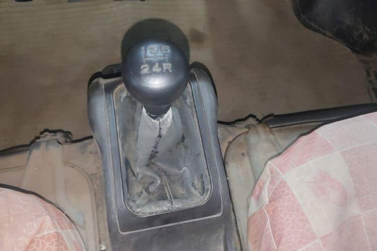 Used Wuling Rongguang 2012 1.5L Extended Basic Version Gear Lever