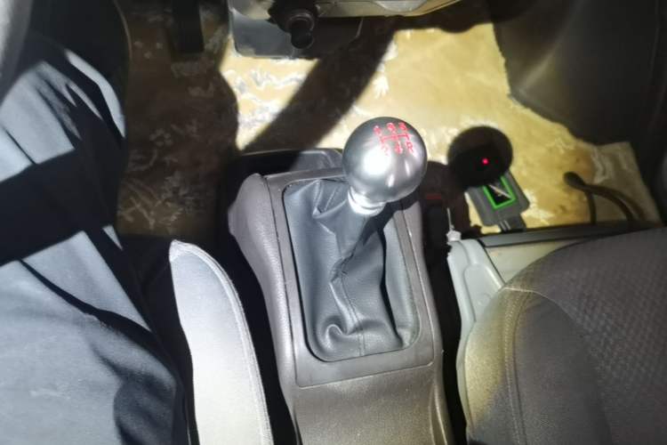 Used Wuling Rongguang 2012 1.5L Extended Basic Version Gear Lever