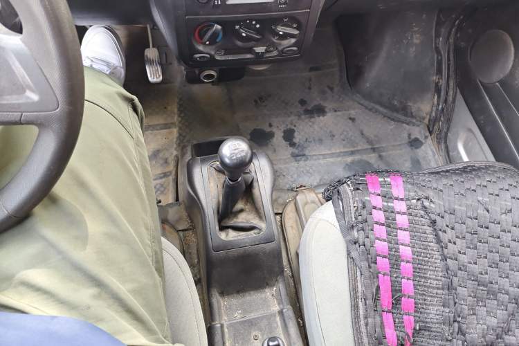 Used Wuling Rongguang 2012 1.2L Extended Basic Version LJY Gear Lever