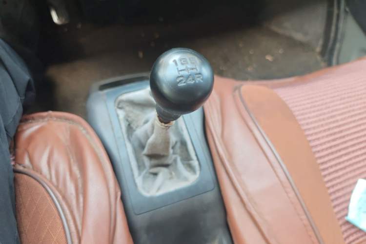 Used Wuling Rongguang 2012 1.2L Extended Basic Version LJY Gear Lever