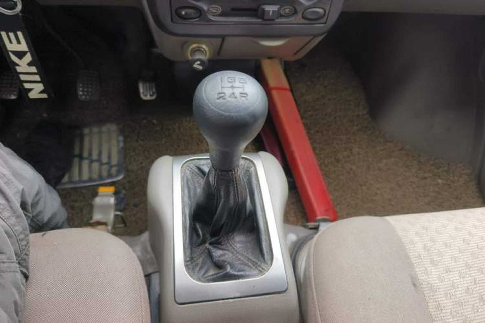 Used Wuling Rongguang 2012 1.2L Extended Basic Version LJY Gear Lever