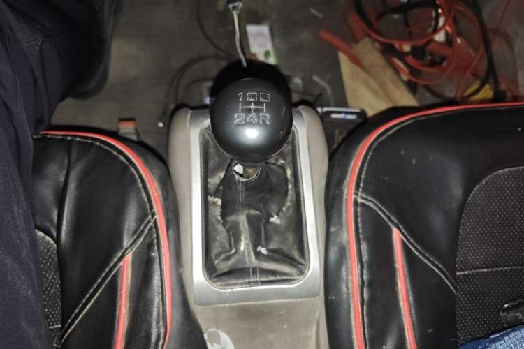 Used Wuling Rongguang 2012 1.5L Extended Standard Version Gear Lever