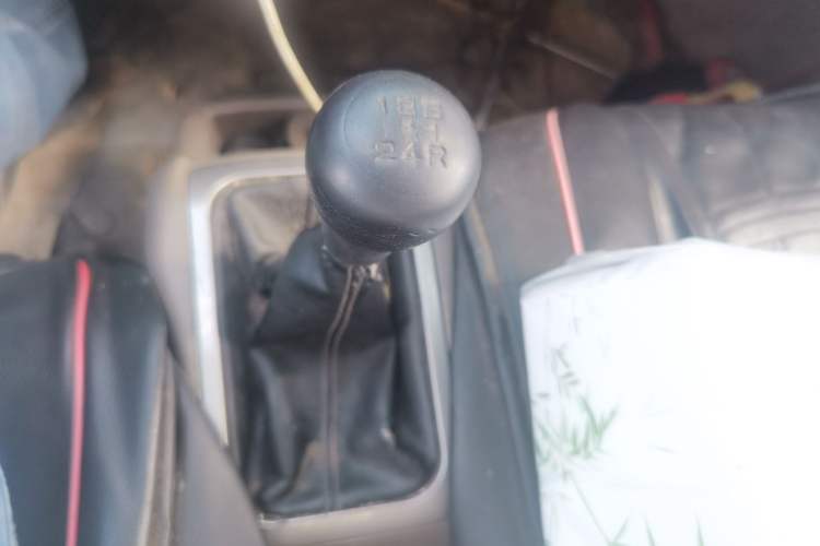 Used Wuling Rongguang 2012 1.5L Extended Basic Version Gear Lever