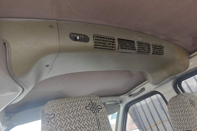 Used Wuling Rongguang 2012 1.2L Extended Basic Version LJY Headliner