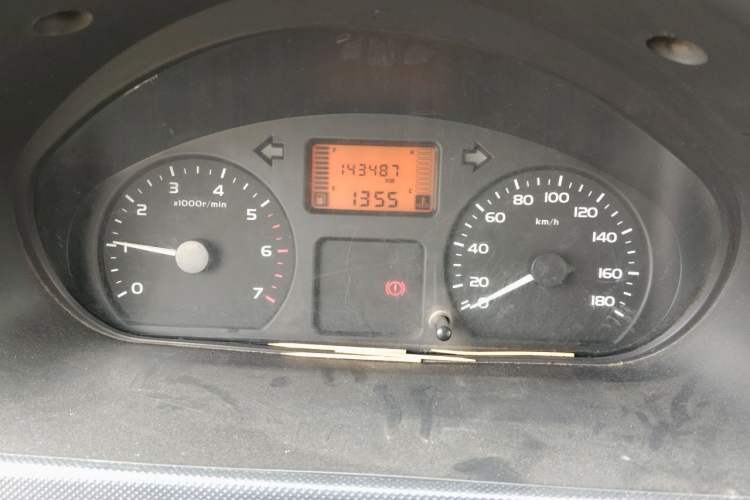 Used Wuling Rongguang 2012 1.2L Extended Basic Version LJY Instrument Cluster