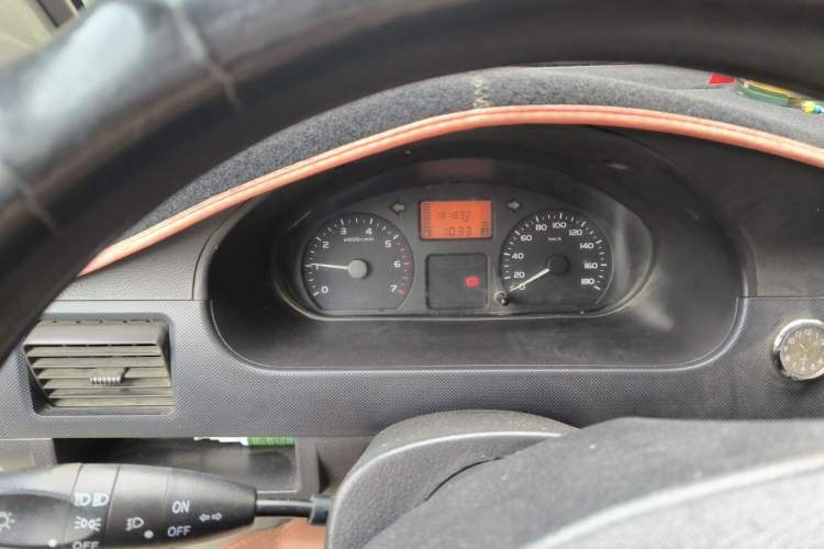 Used Wuling Rongguang 2012 1.2L Extended Basic Version LJY Instrument Cluster