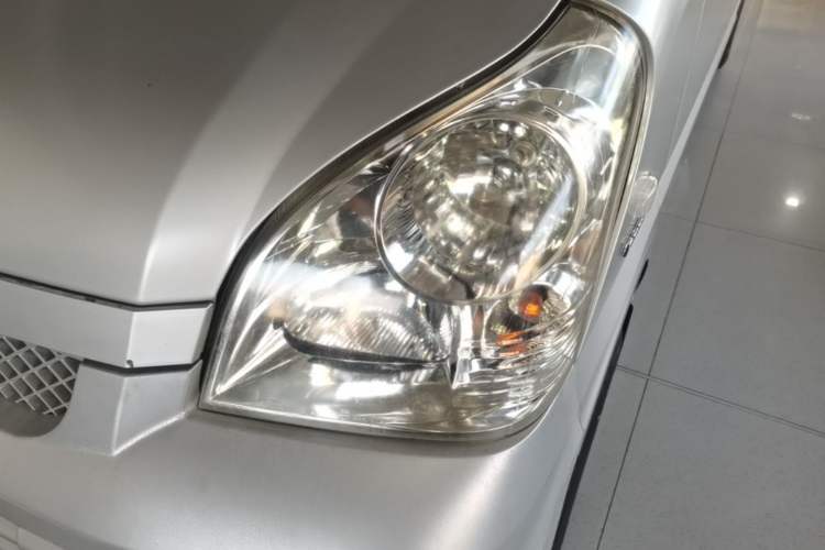 Used Wuling Rongguang 2012 1.5L Extended Basic Version Left Front Headlight