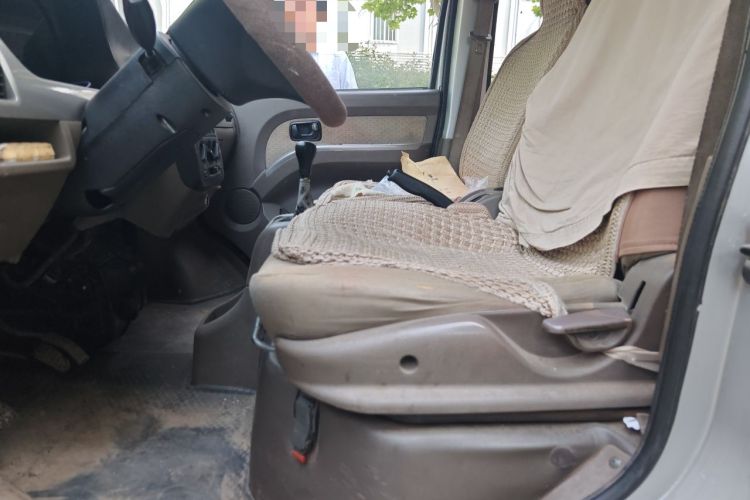 Used Wuling Rongguang 2012 1.5L Extended Standard Version Left Front Seat