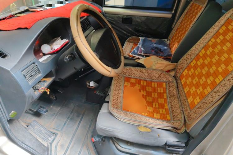 Used Wuling Rongguang 2012 1.2L Extended Basic Version LJY Left Front Seat
