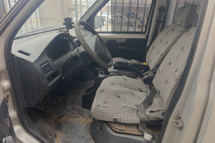 Used Wuling Rongguang 2012 1.2L Extended Basic Version LJY Left Front Seat