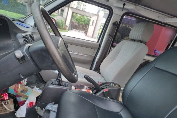 Used Wuling Rongguang 2012 1.5L Extended Basic Version Left Front Seat